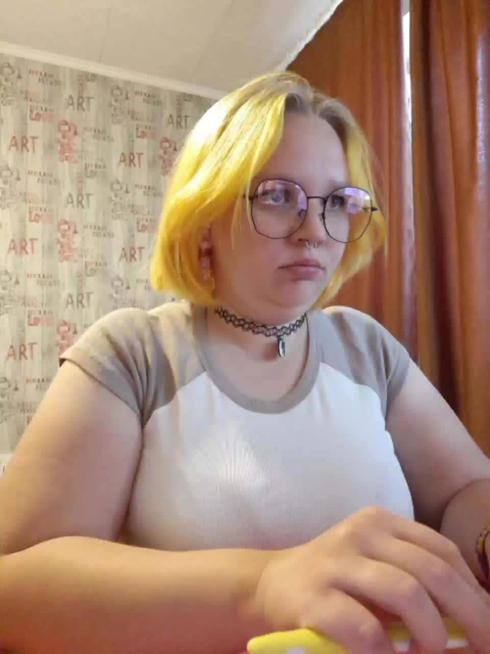 -MeooW- Adult Chat September 20, 2025