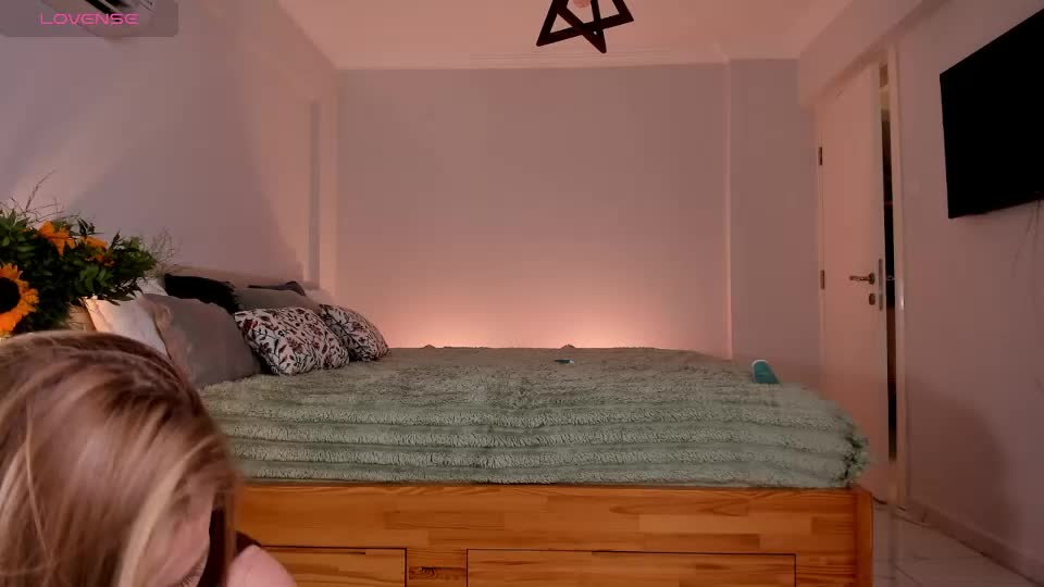 miya_shake Adult Chat September 20, 2025