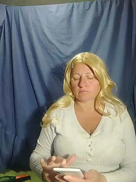 FameLara Adult Chat September 20, 2025