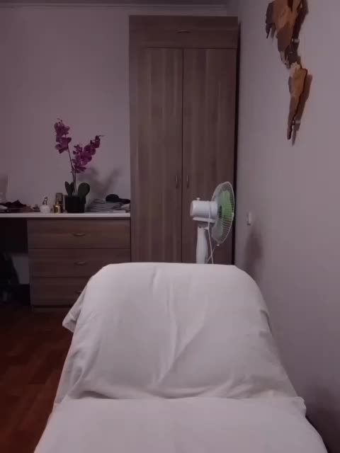 Lady_in_Red Adult Chat September 20, 2025