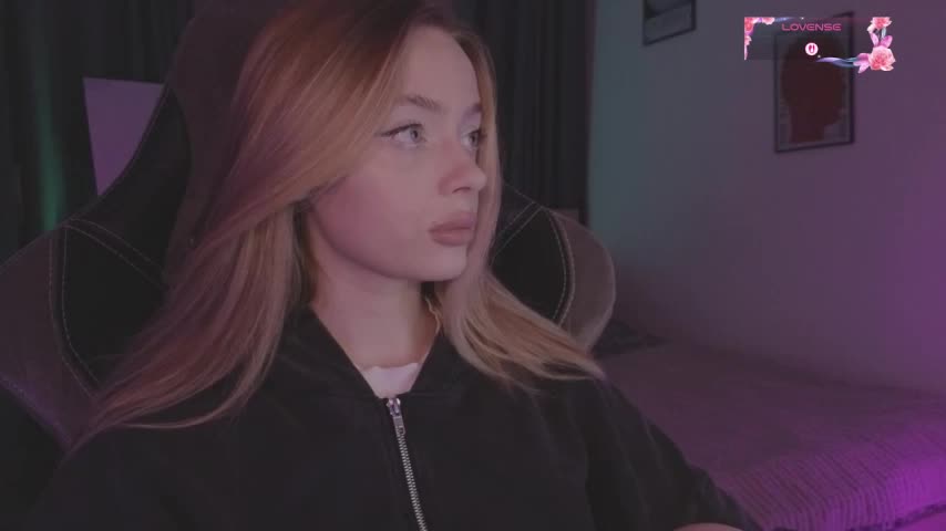 _MayShy_ Adult Chat September 20, 2025