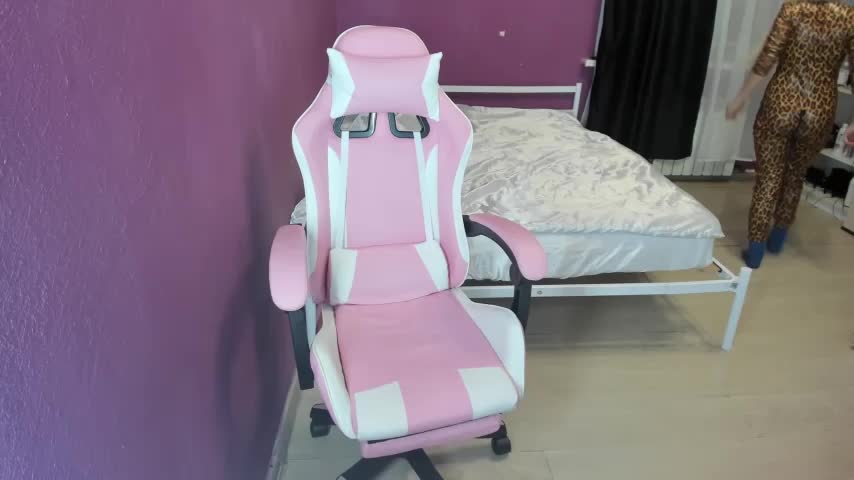 Lika8234 Adult Chat September 20, 2025