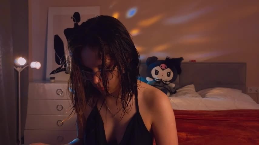 Mia_Luw Adult Chat September 21, 2025