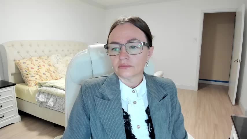 Vika73 Adult Chat September 21, 2025