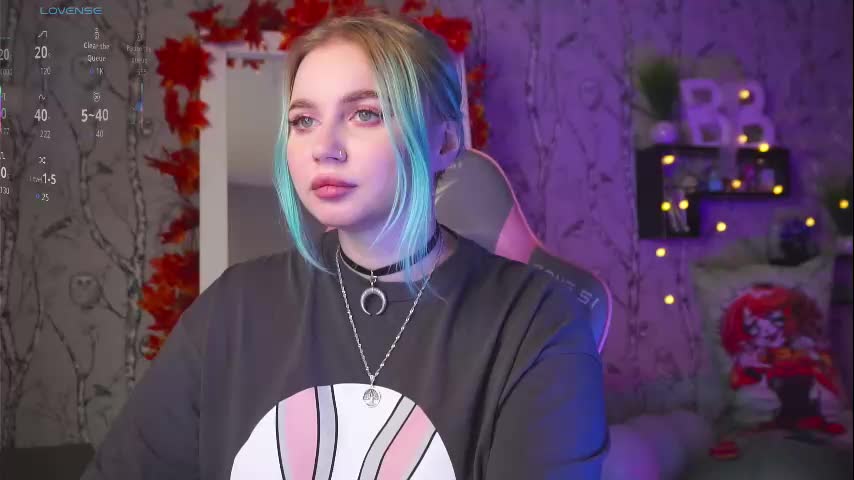 moon_valkyriie Adult Chat September 21, 2025