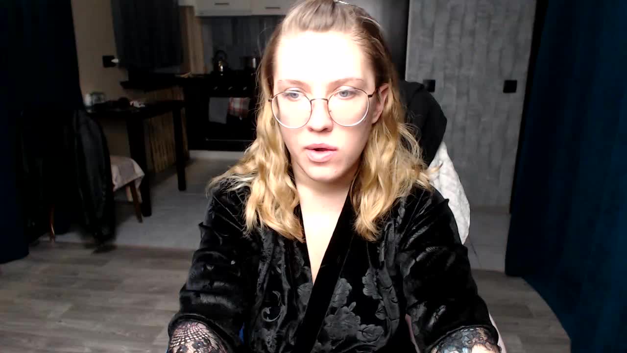 Regimasmile Adult Chat September 21, 2025