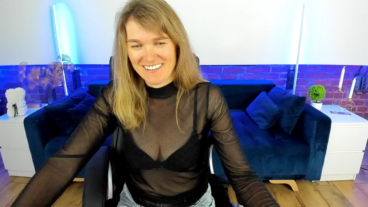 Annabel-xxx Adult Chat September 21, 2025