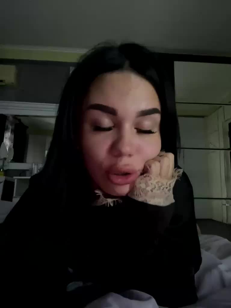 LEYLA_FOXY Adult Chat September 21, 2025