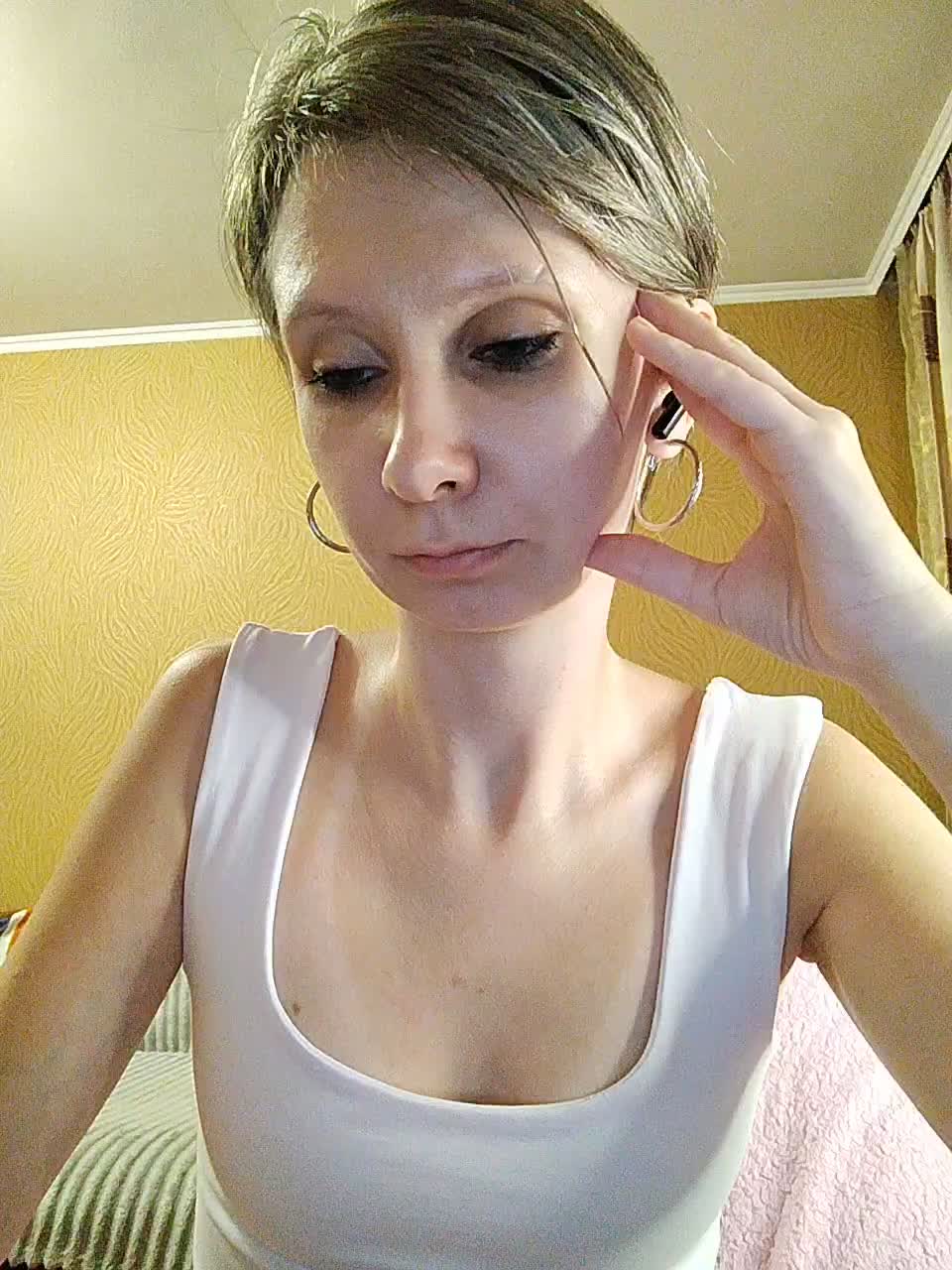 -Christina- Adult Chat September 21, 2025