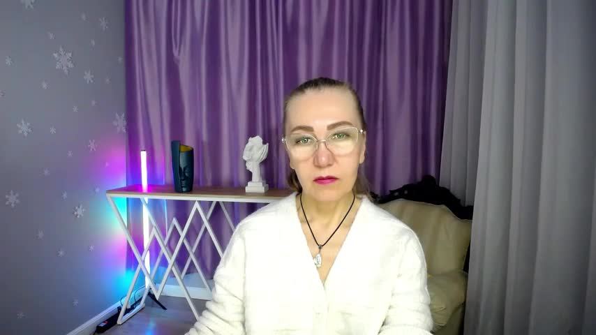queen_a_n_i Adult Chat September 24, 2025