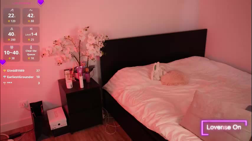 lilly_colins Adult Chat September 24, 2025