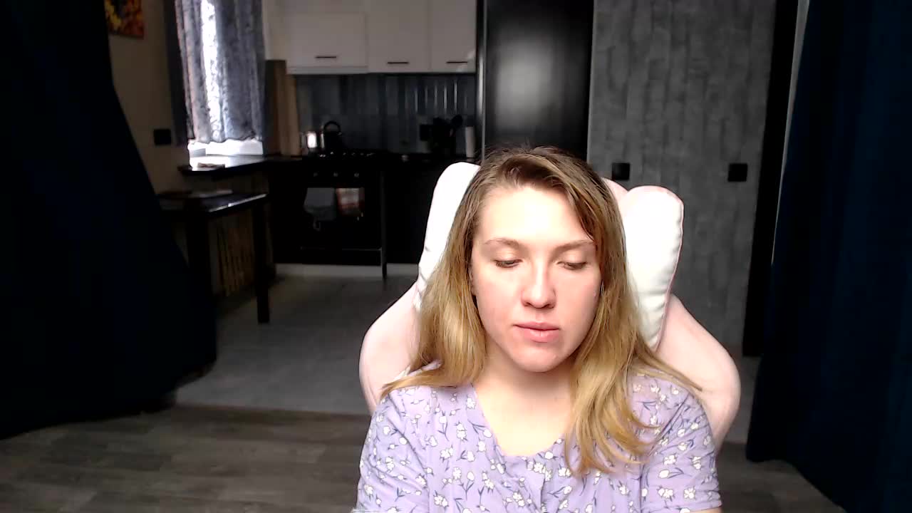 Regimasmile Adult Chat September 24, 2025