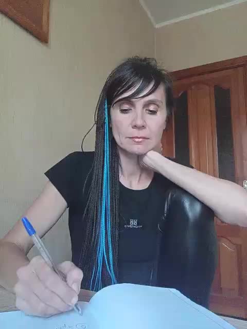 Hellenalonenochka Adult Chat September 25, 2025