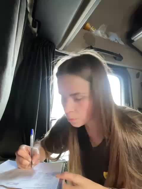 LolaSexxx Adult Chat September 24, 2025