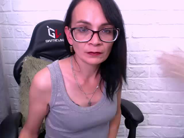 DarkOpiumX Adult Chat September 25, 2025