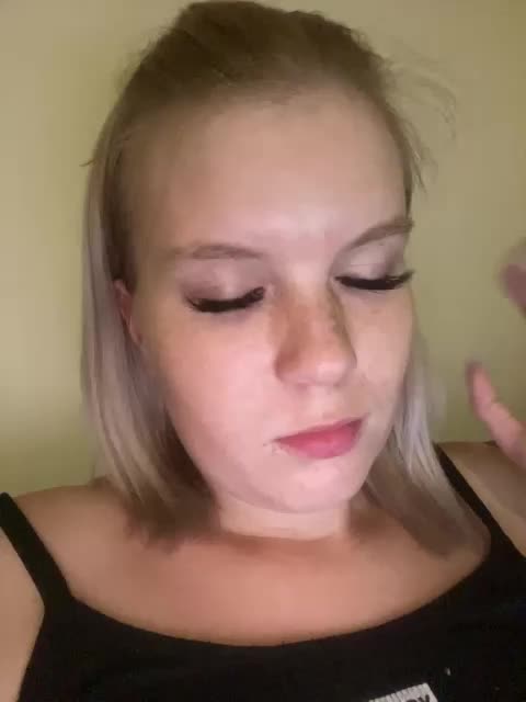 Amelia2004 Adult Chat September 24, 2025