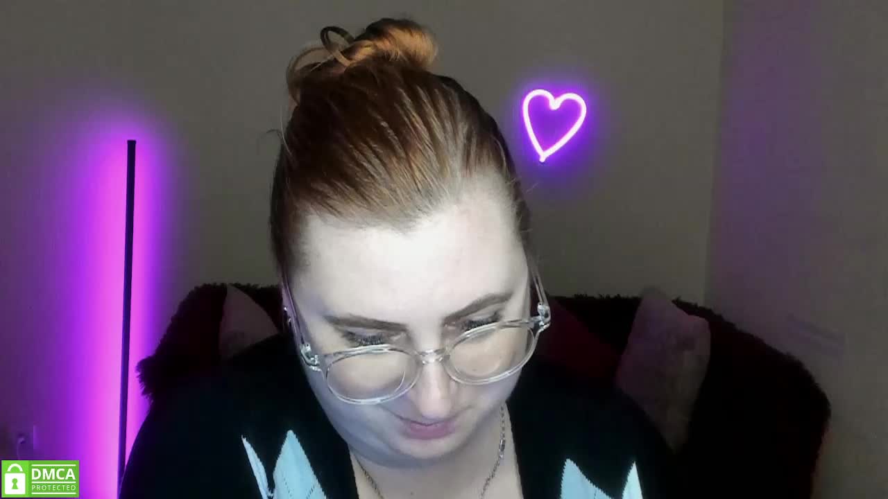 Aliciaredluv Adult Chat September 25, 2025