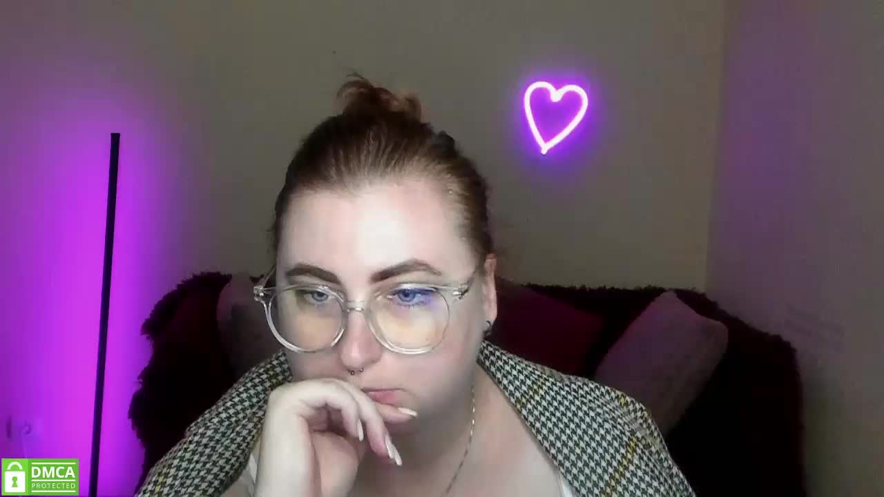 Aliciaredluv Adult Chat September 23, 2025