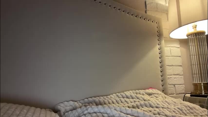 friend_foryou Adult Chat September 22, 2025