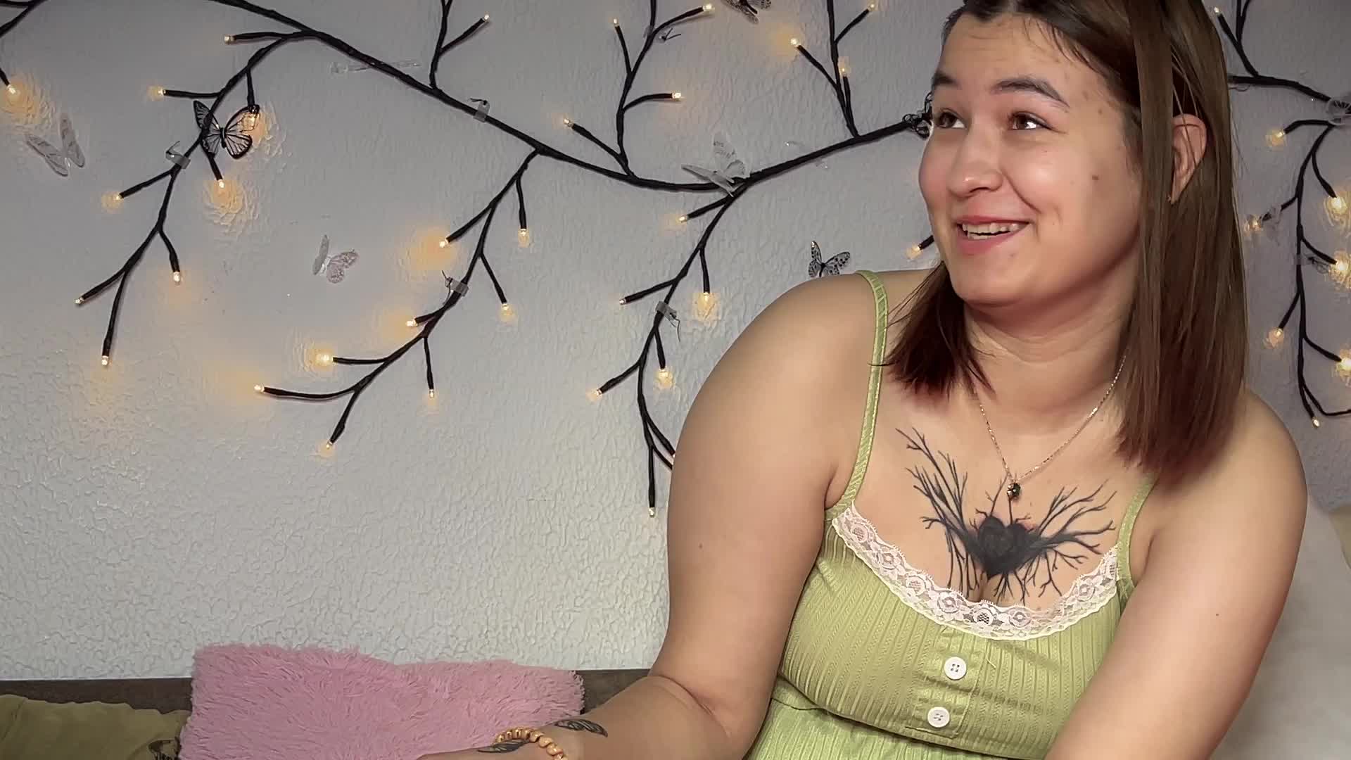 ZoyaVikki Adult Chat September 25, 2025