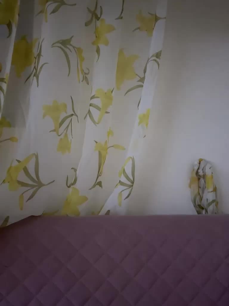 Melania13 Adult Chat September 24, 2025