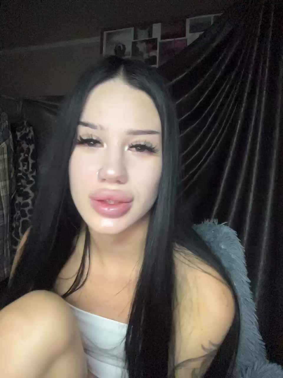 KITTIDI020 Adult Chat September 23, 2025