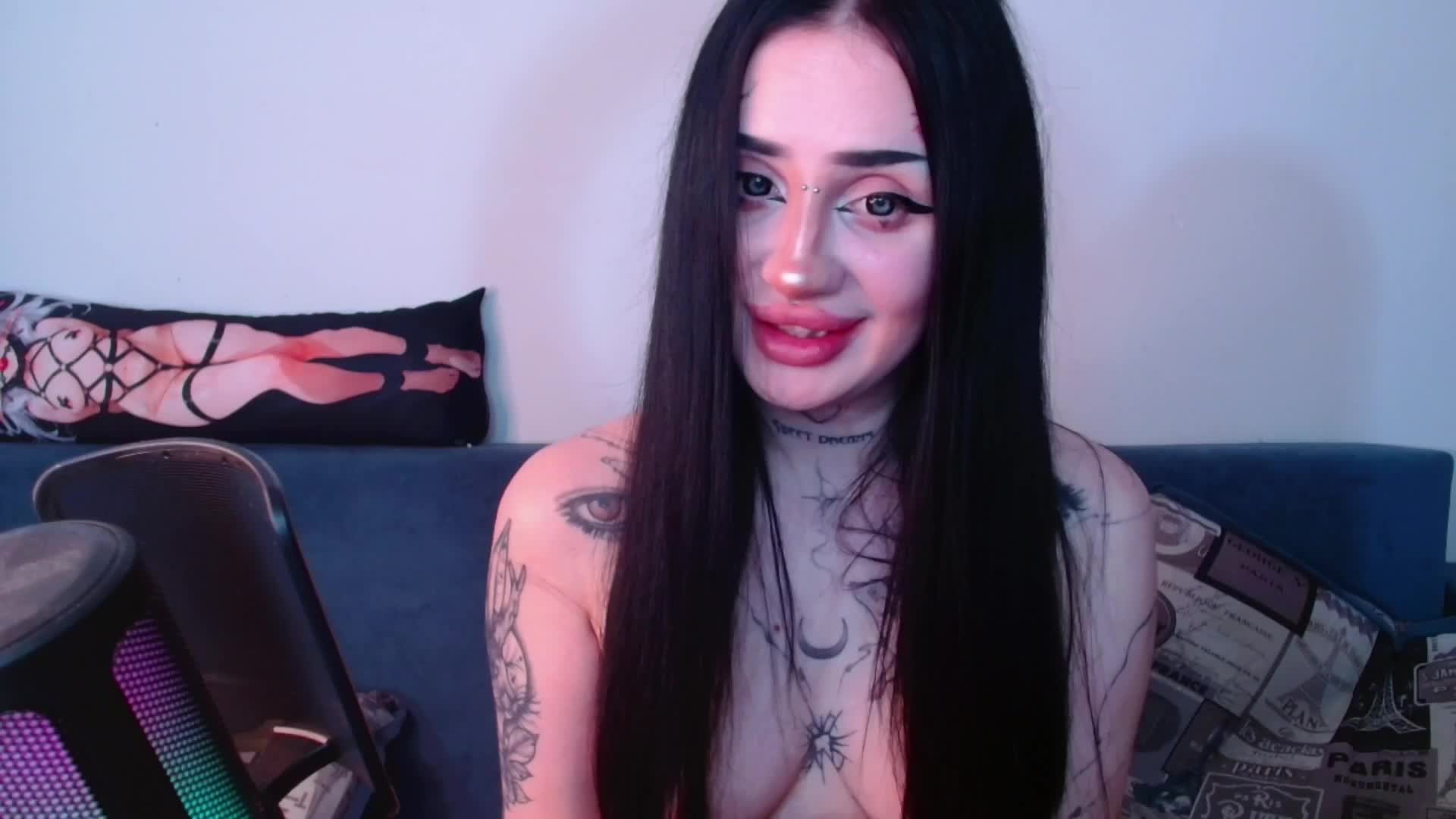 lisa-tatt Adult Chat September 23, 2025