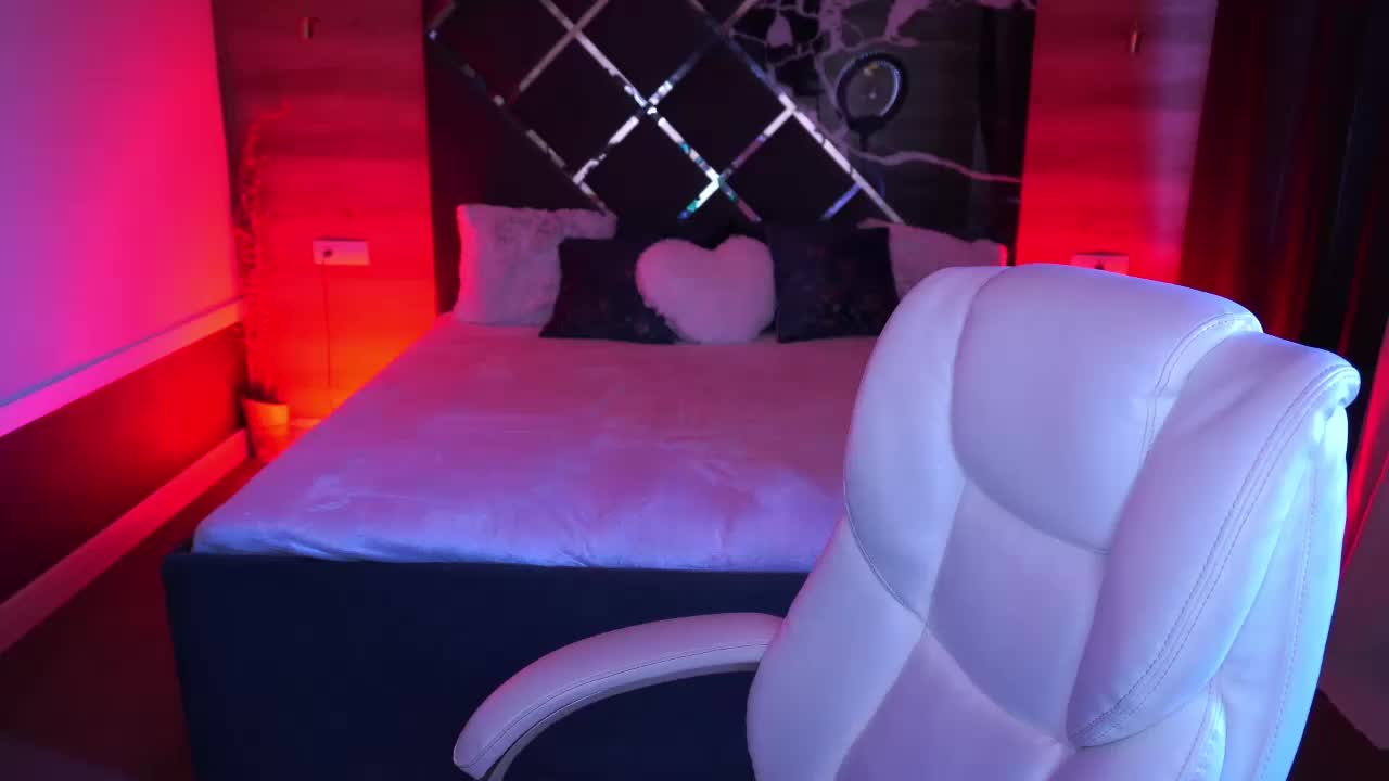 AmazonkaStarrr Adult Chat September 25, 2025