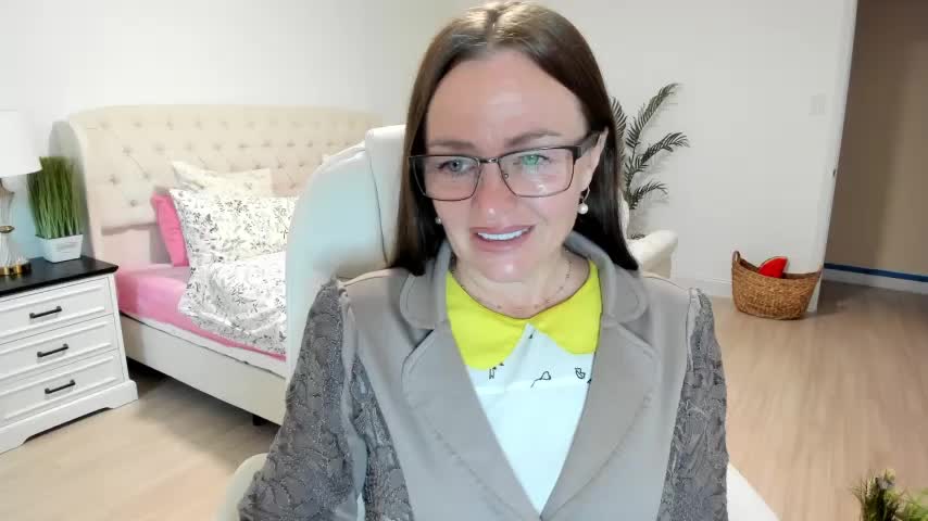 Vika73 Adult Chat September 25, 2025