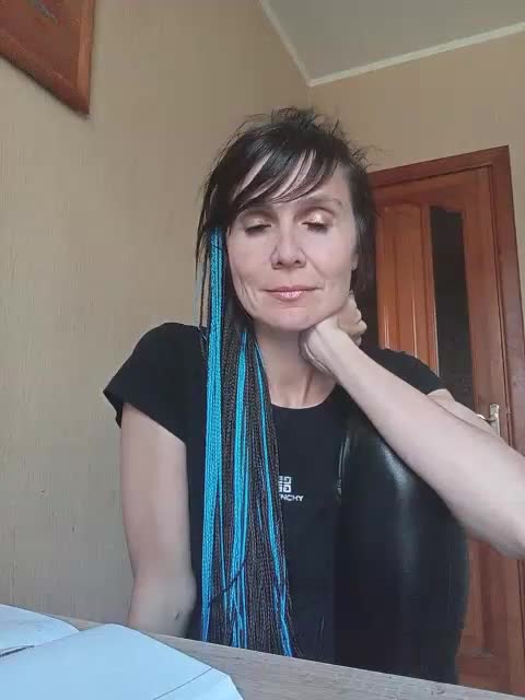 Hellenalonenochka Adult Chat September 25, 2025