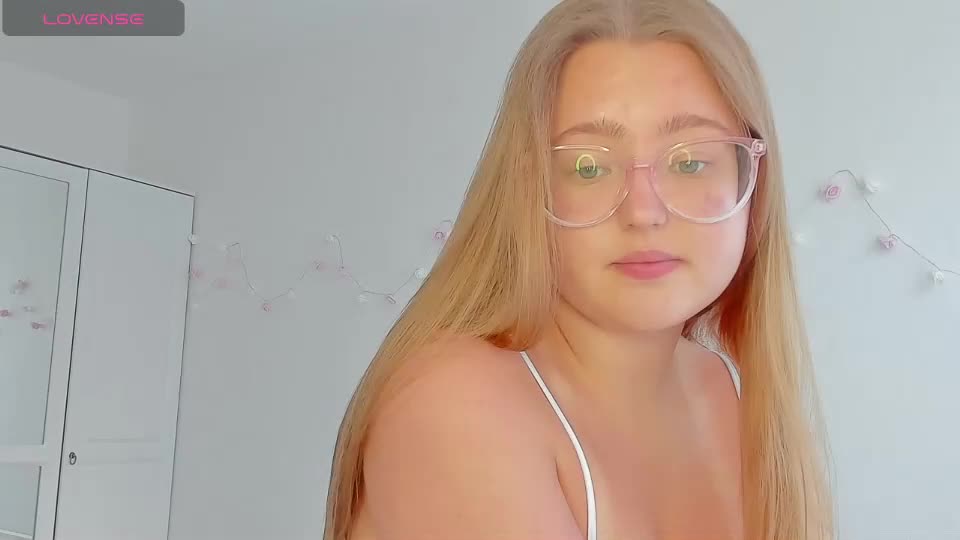 abbywyte Adult Chat September 24, 2025