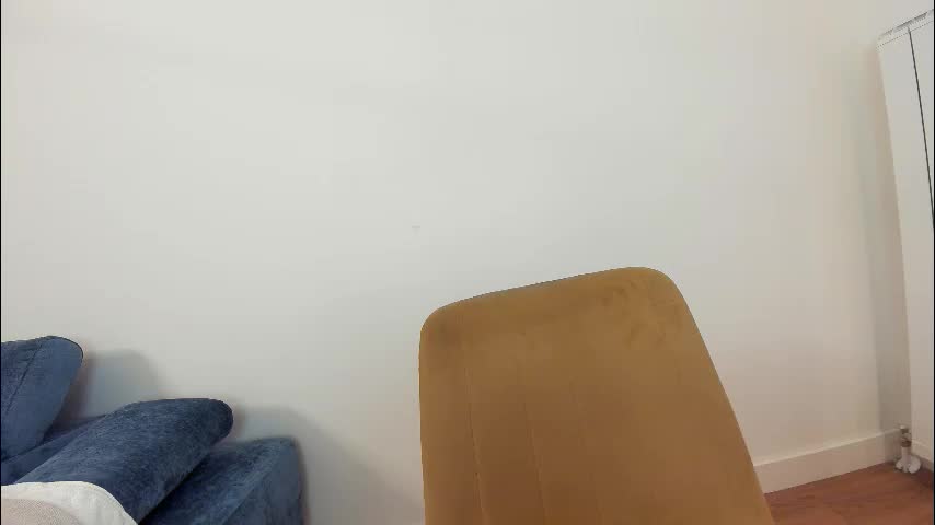 ehotlovea Adult Chat September 24, 2025