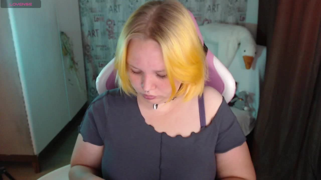 -MeooW- Adult Chat September 24, 2025