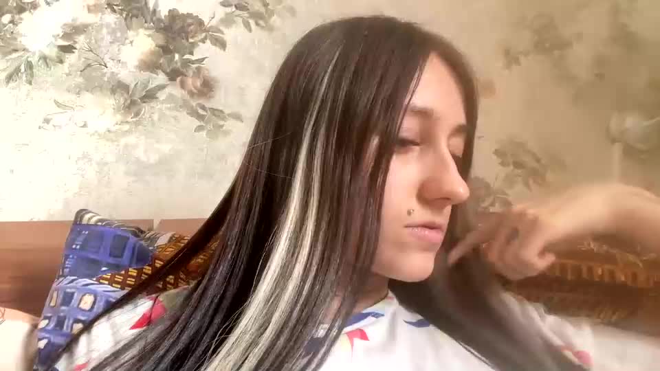 viktoria9898 Adult Chat September 23, 2025