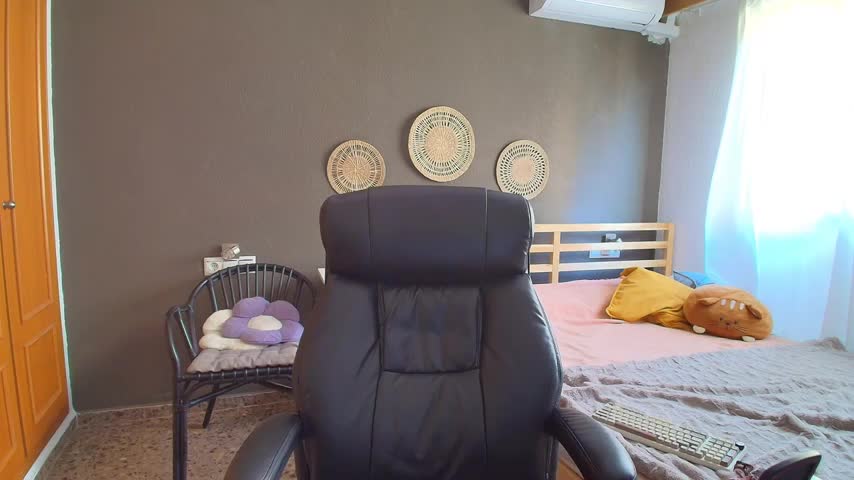 SunnyLeila Adult Chat September 25, 2025