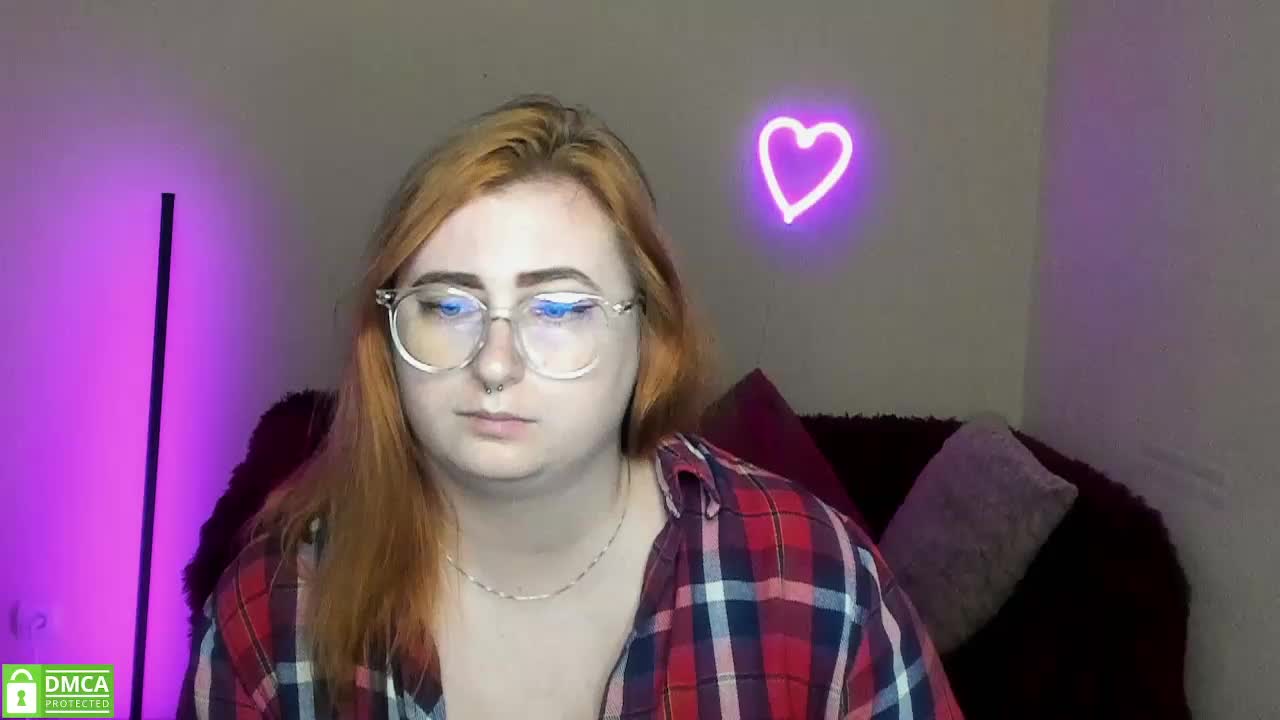 Aliciaredluv Adult Chat September 24, 2025