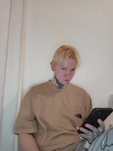 Zhenyya- Adult Chat September 23, 2025