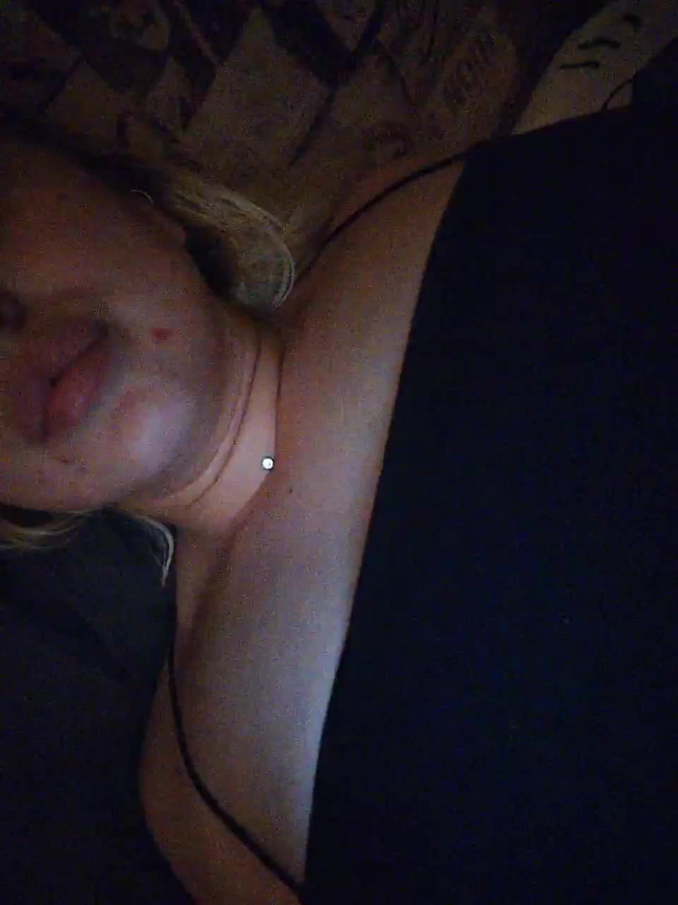 SongaFOXI Adult Chat September 24, 2025