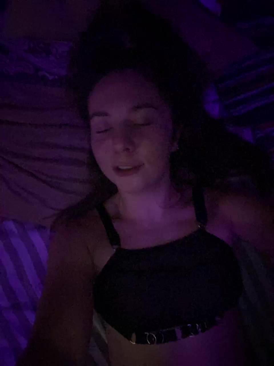 HelgaLeo Adult Chat September 22, 2025