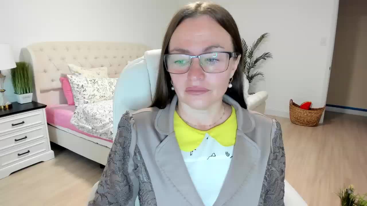 -Michelle- Adult Chat September 25, 2025