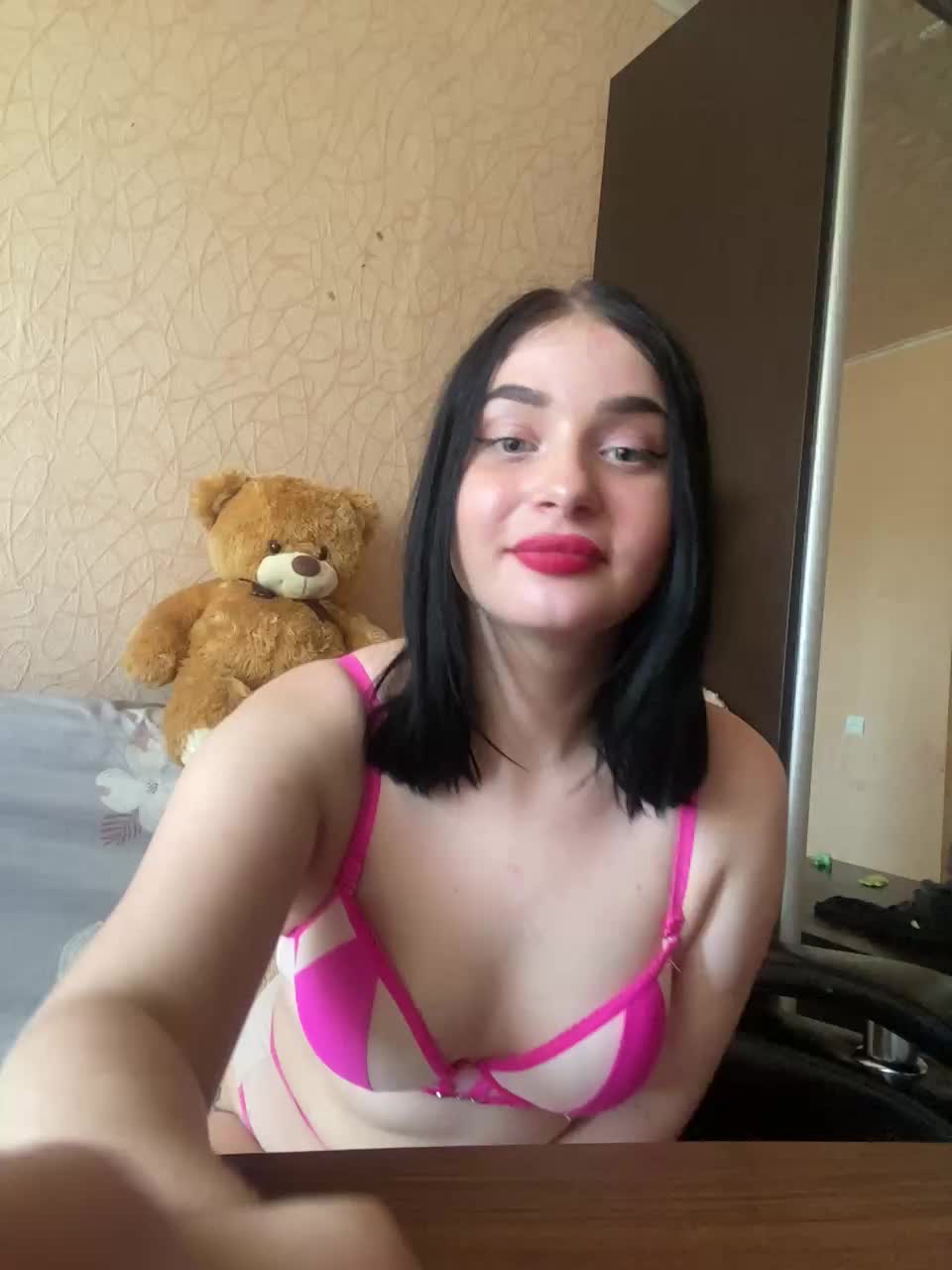 Aliska22 Adult Chat September 24, 2025