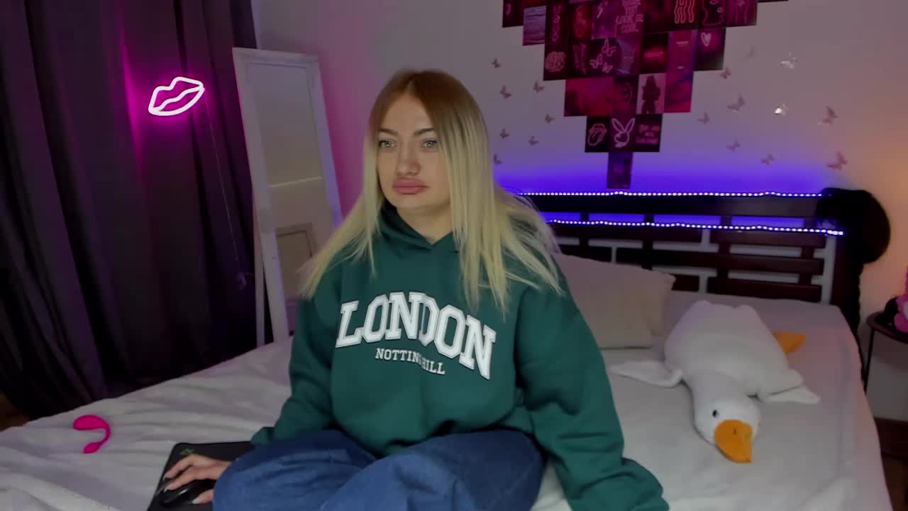 MikkiShows Adult Chat September 26, 2025