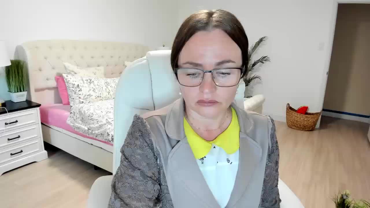 -Michelle- Adult Chat September 25, 2025