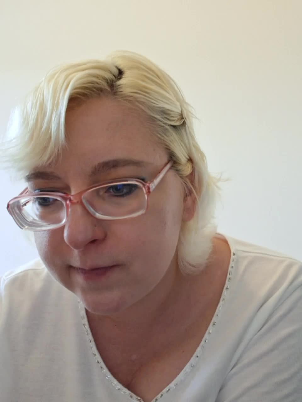 Vika211 Adult Chat September 24, 2025