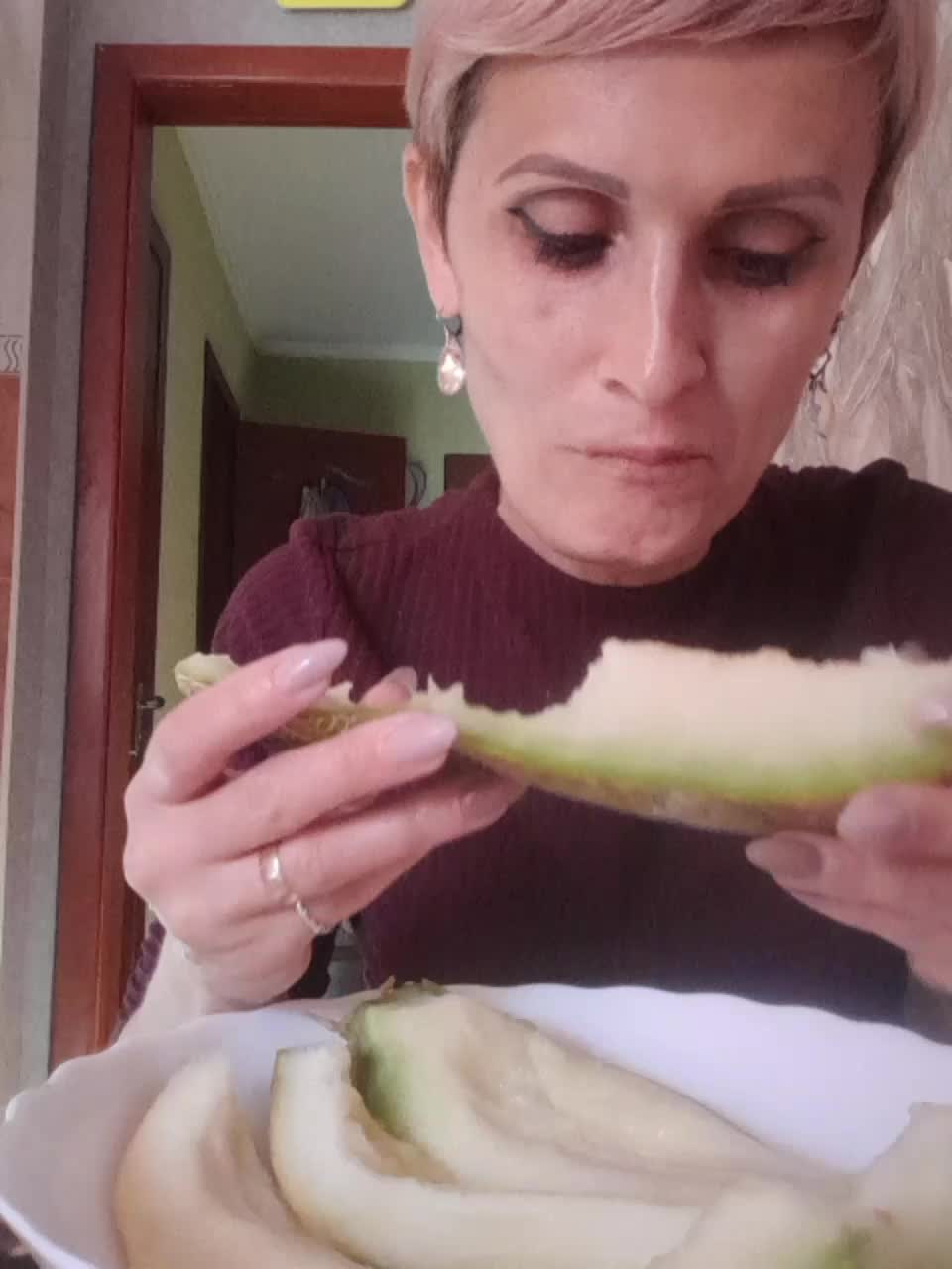 N-I-M-F-O-M-A-N-K-A Adult Chat September 25, 2025