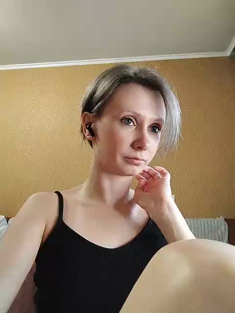 -Christina- Adult Chat September 24, 2025