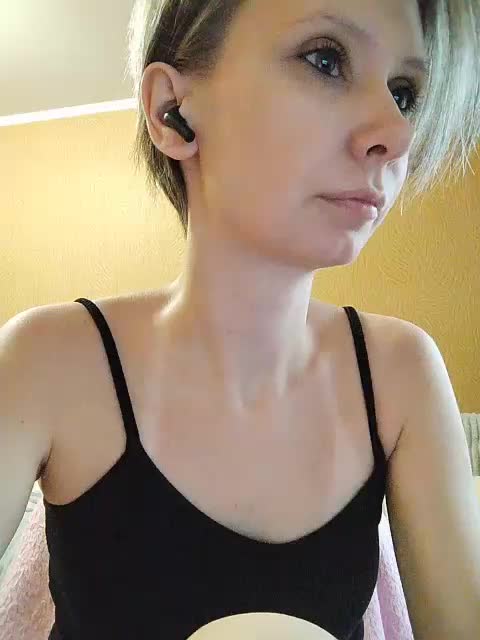 -Christina- Adult Chat September 24, 2025