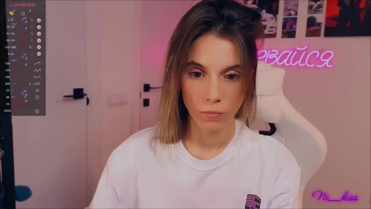 ni_kiss Adult Chat September 24, 2025