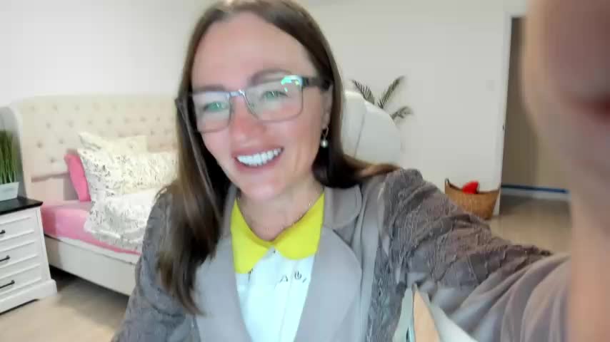 Vika73 Adult Chat September 25, 2025