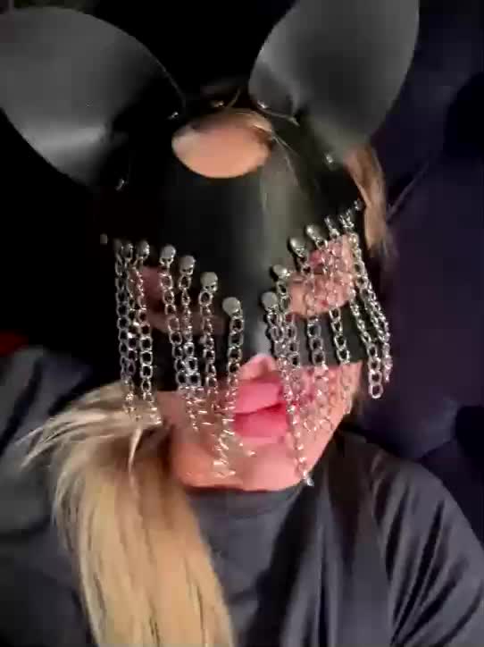 Melania13 Adult Chat September 23, 2025